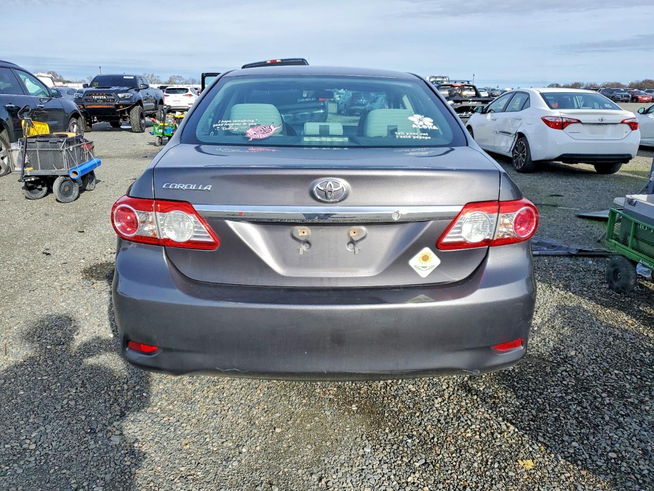2013 TOYOTA COROLLA BASE photo 6