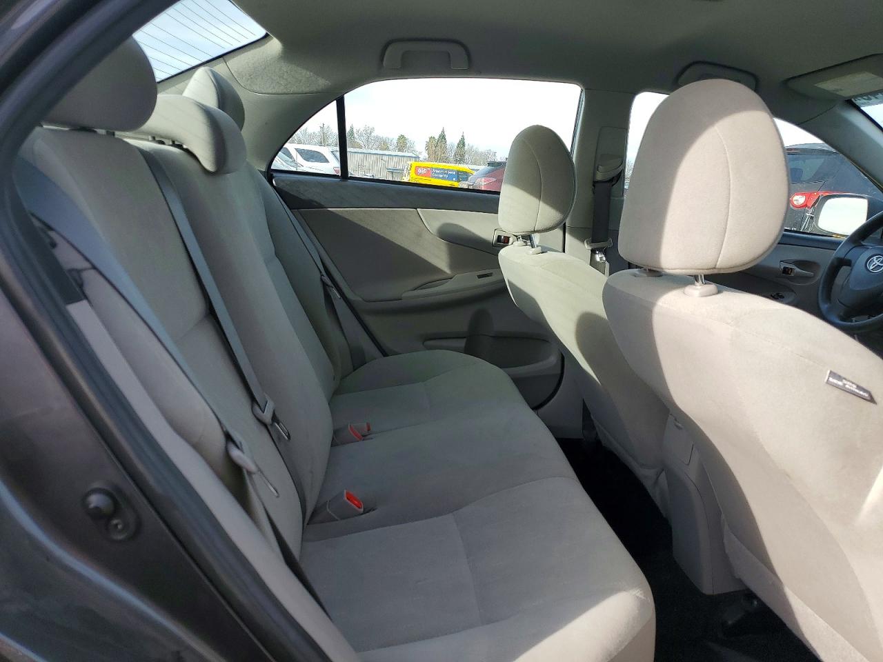 2013 TOYOTA COROLLA BASE photo 10