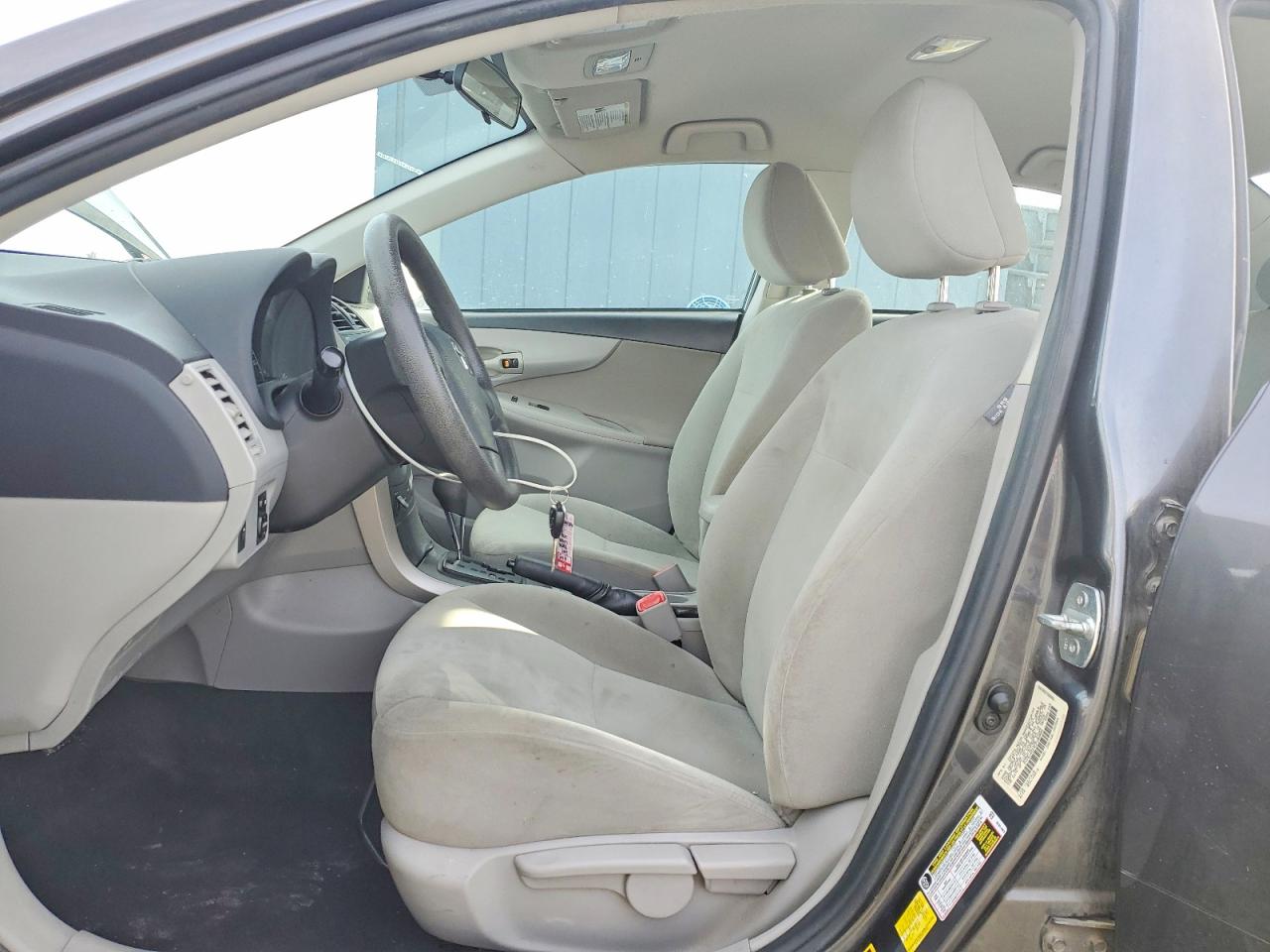 2013 TOYOTA COROLLA BASE photo 7