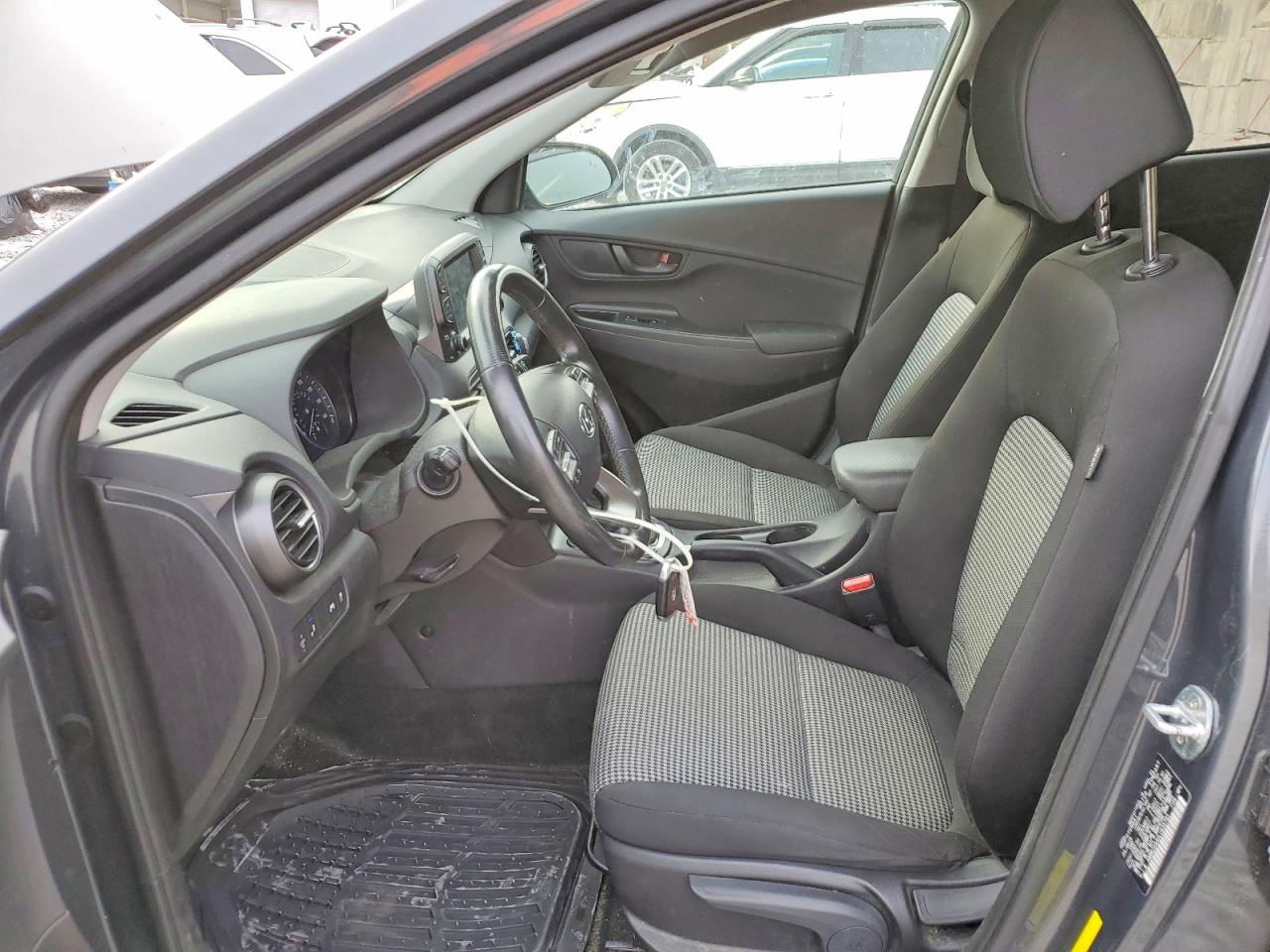 2020 HYUNDAI KONA SEL photo 7