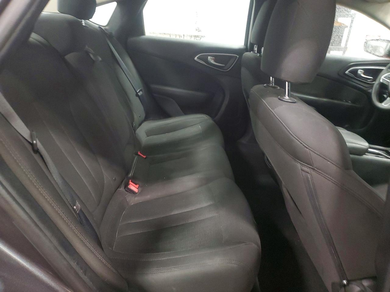2016 CHRYSLER 200 LIMITED photo 19