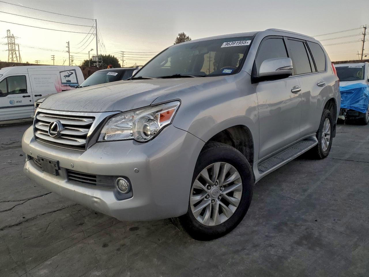 2010 LEXUS GX 460 — REAR END damage — photo 1