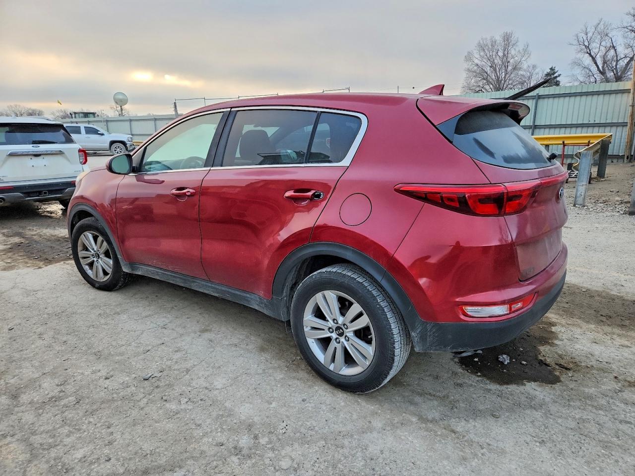 2019 KIA SPORTAGE LX photo 3