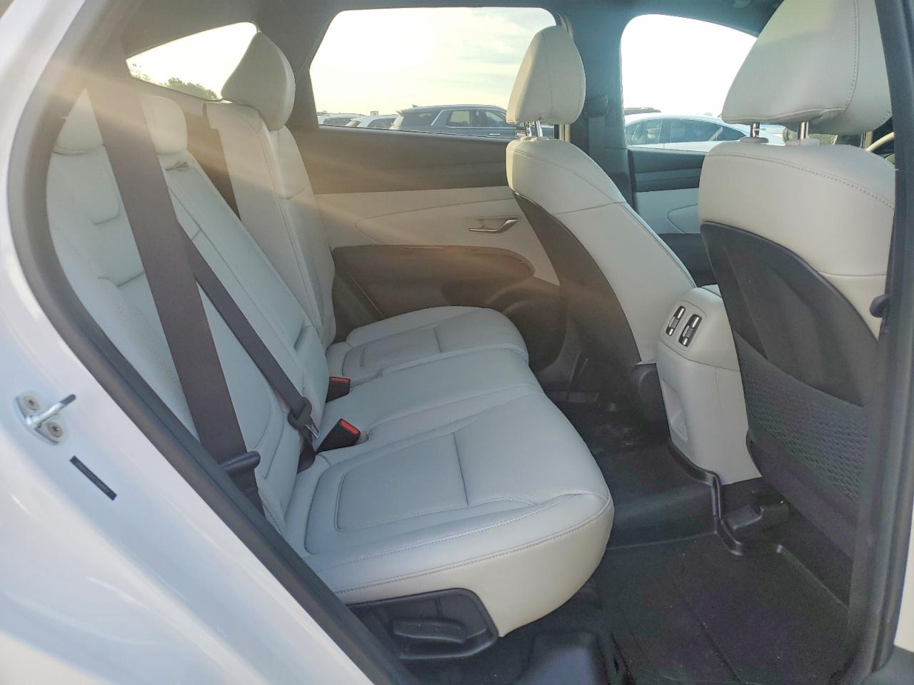 2026 HYUNDAI TUCSON LIMITED photo 10