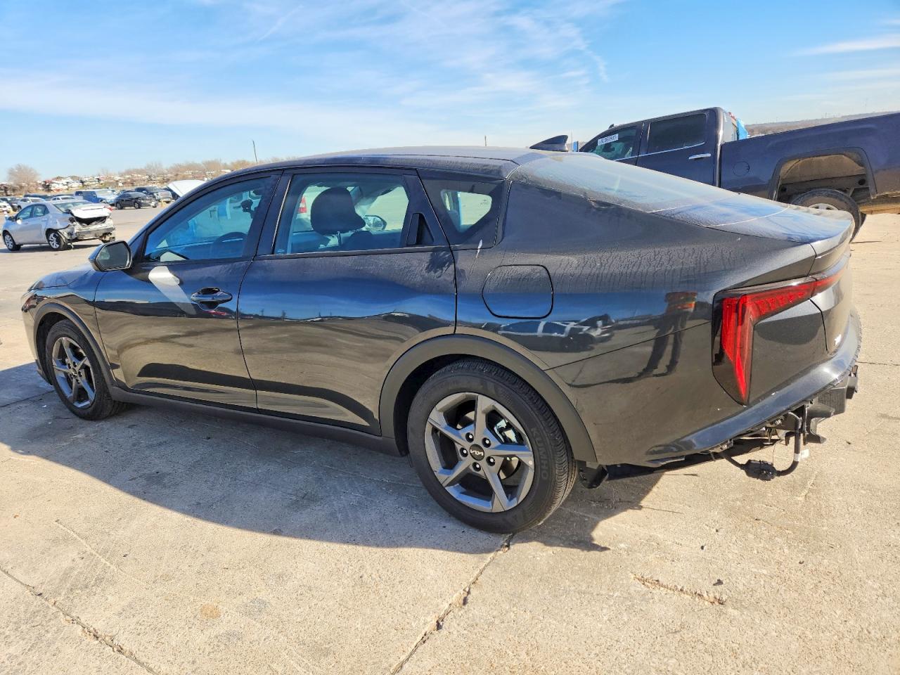 2025 KIA K4 photo 2