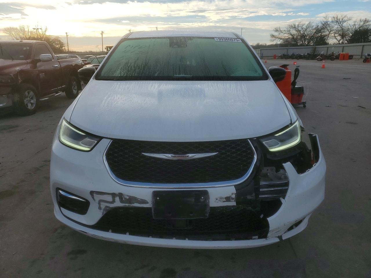 2024 CHRYSLER PACIFICA TOURING L photo 5