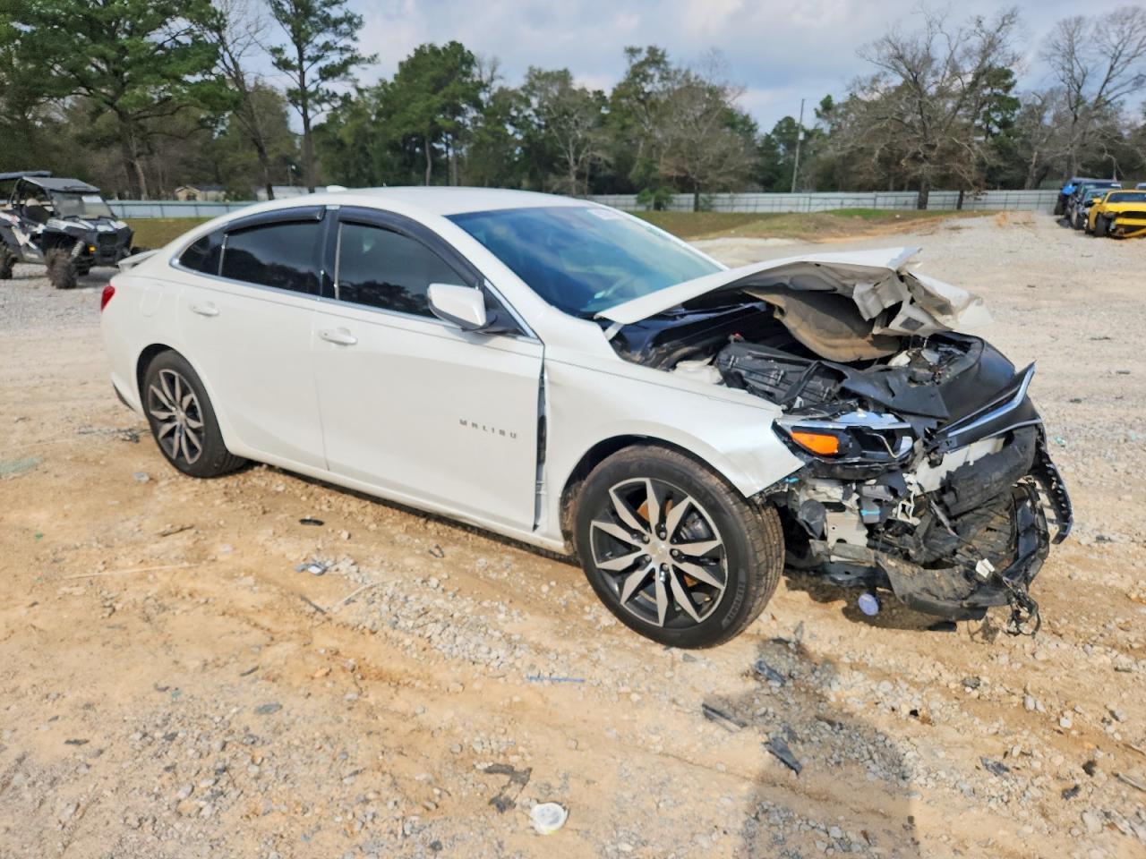 2016 CHEVROLET MALIBU HYBRID photo 4