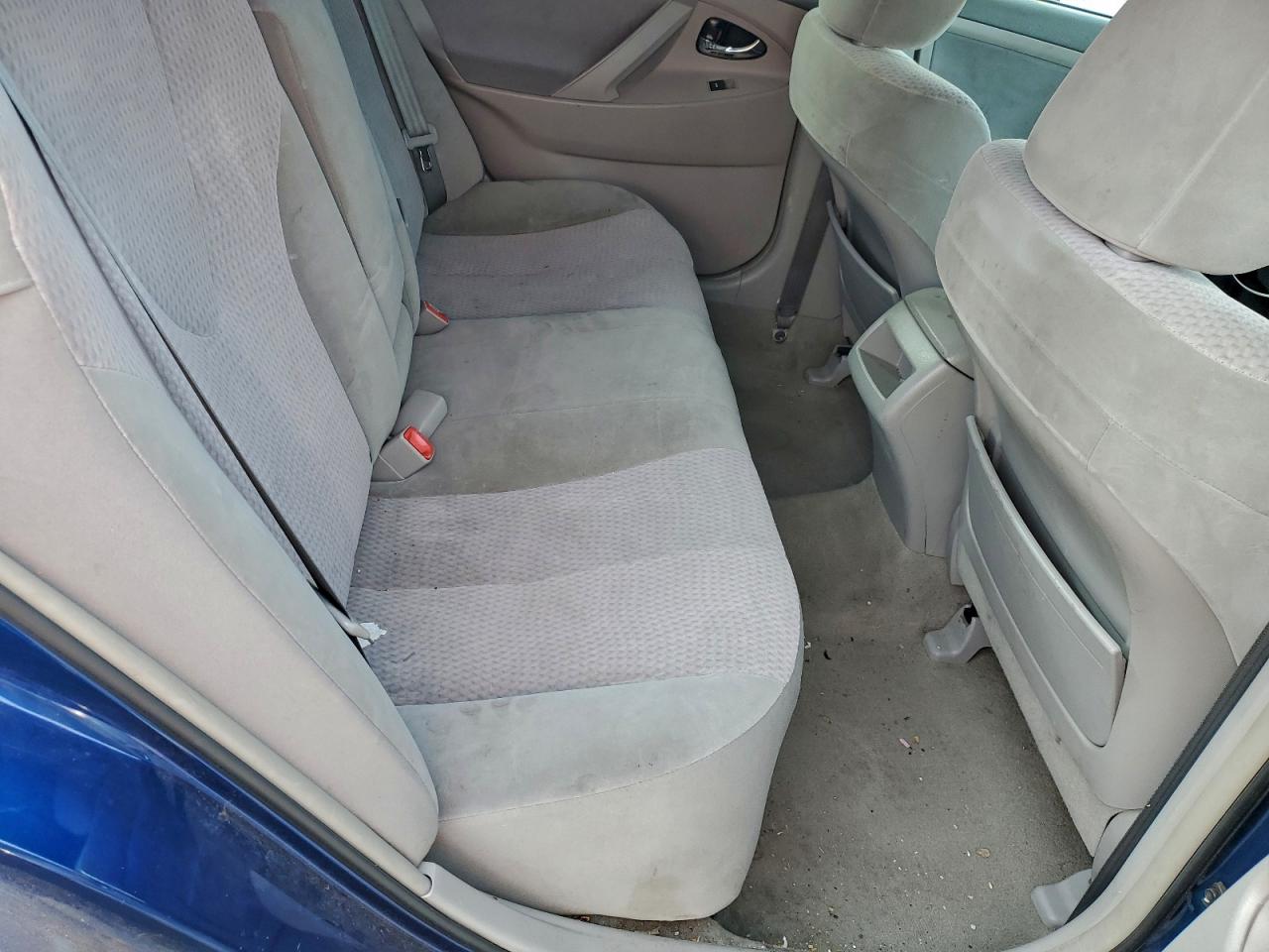 2010 TOYOTA CAMRY BASE photo 10