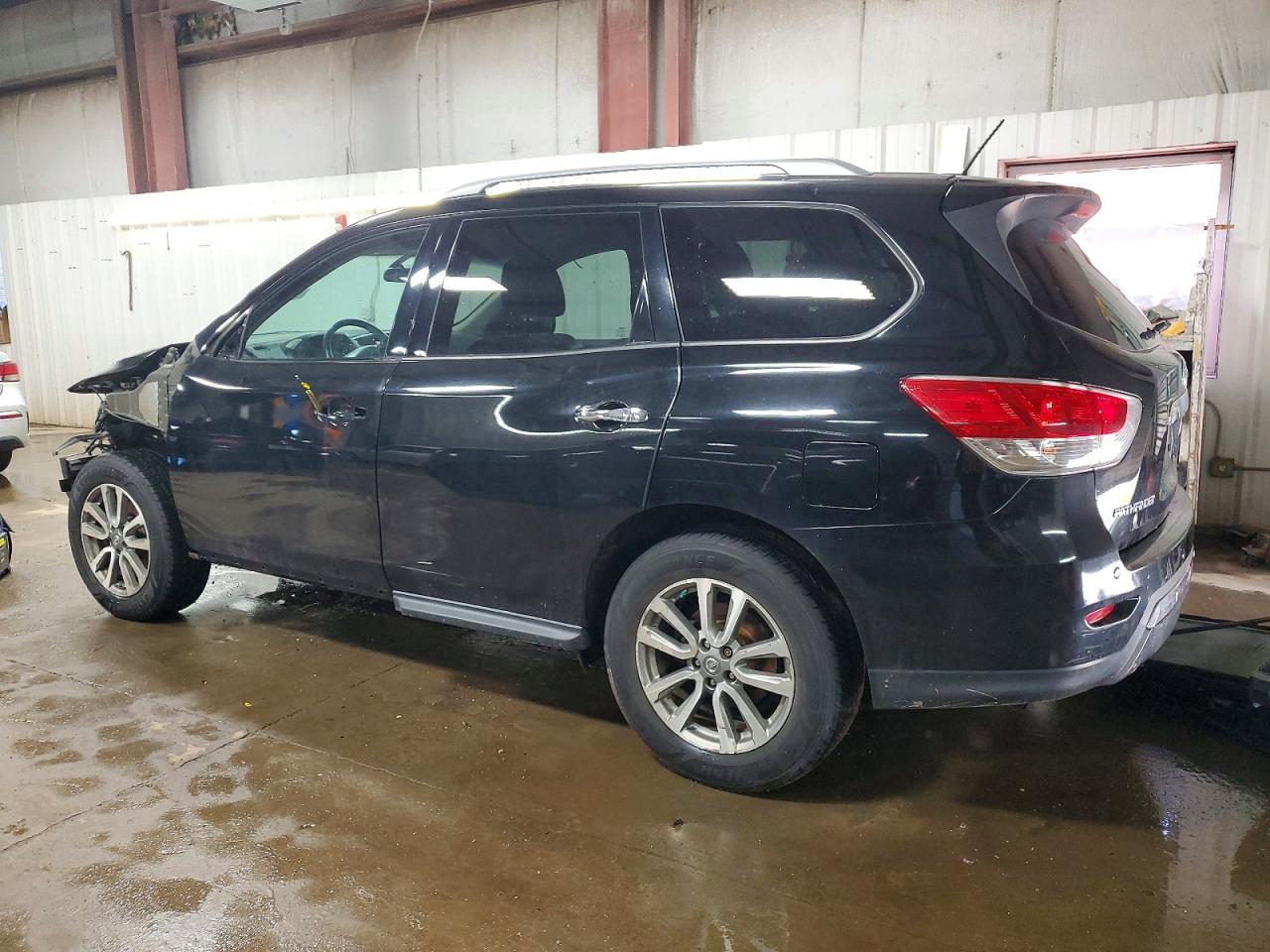 2013 NISSAN PATHFINDER S photo 2