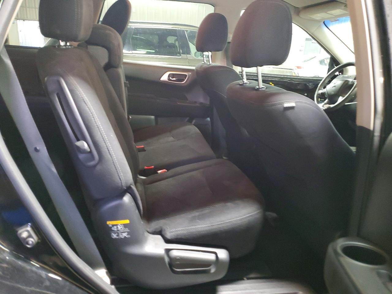 2013 NISSAN PATHFINDER S photo 11