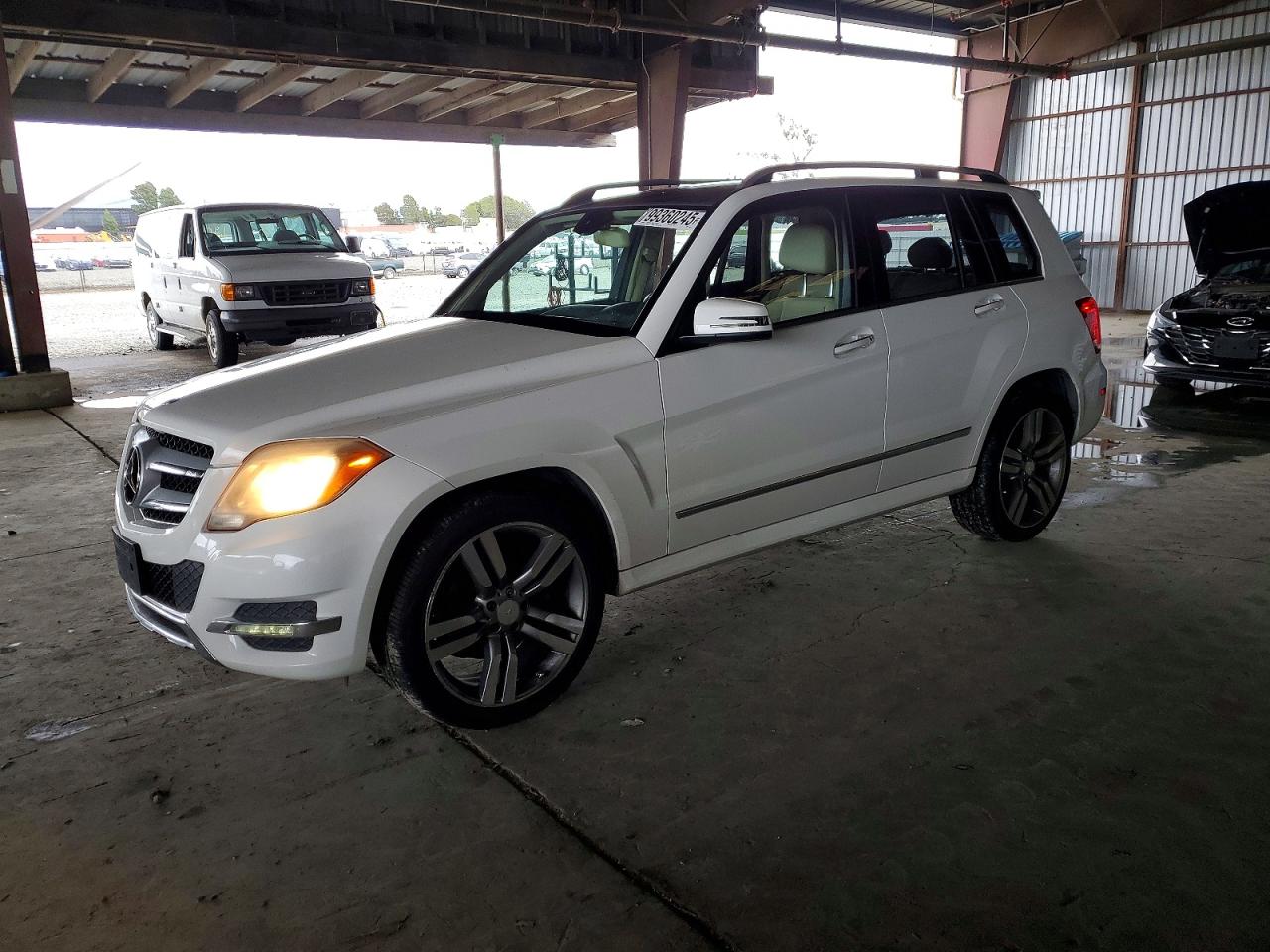 2014 MERCEDES-BENZ GLK