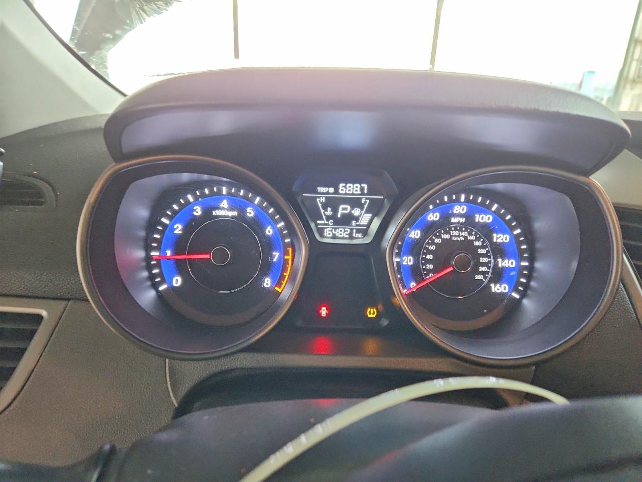 2014 HYUNDAI ELANTRA SE photo 9