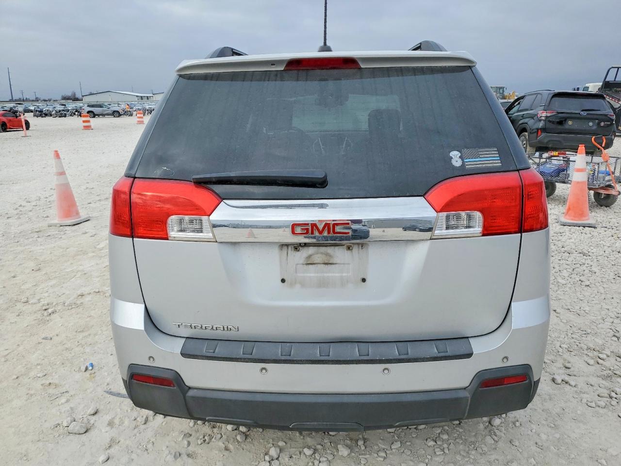 2015 GMC TERRAIN SLT photo 6