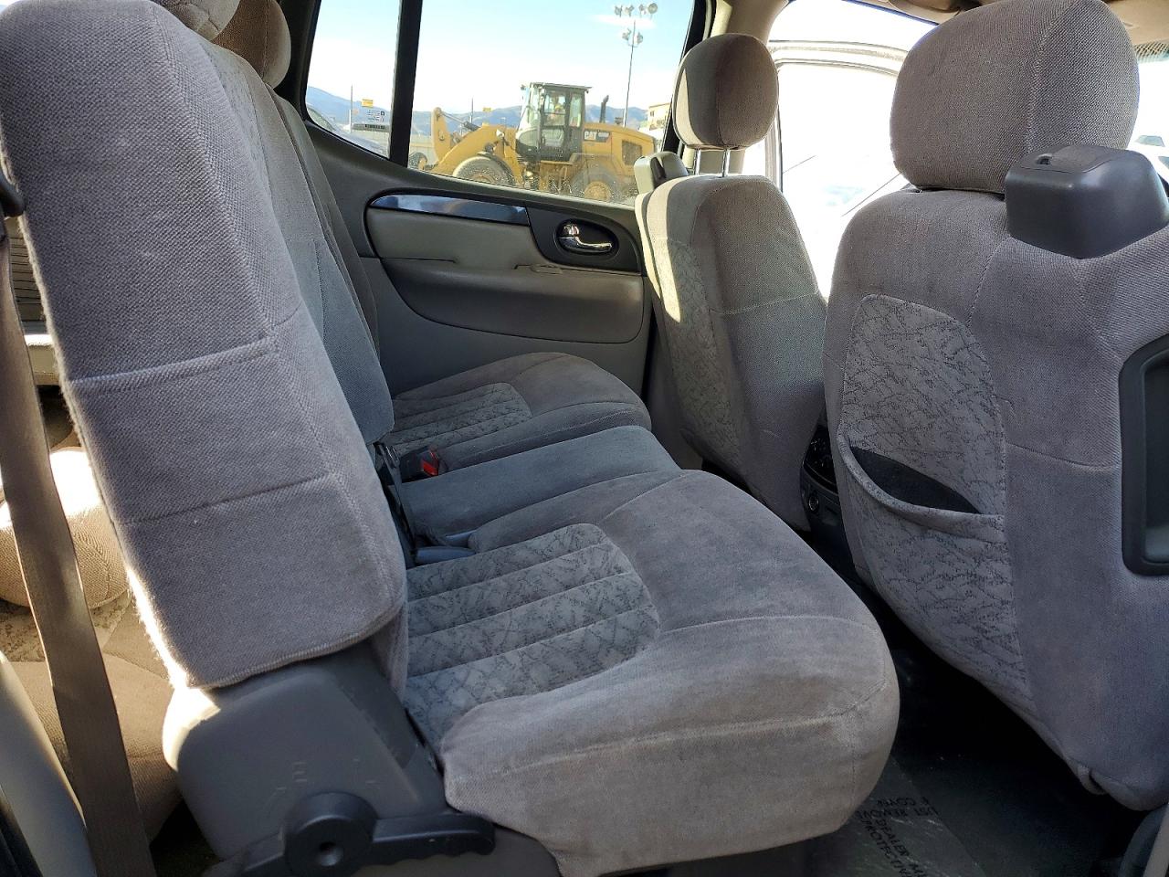2004 GMC ENVOY XL photo 11