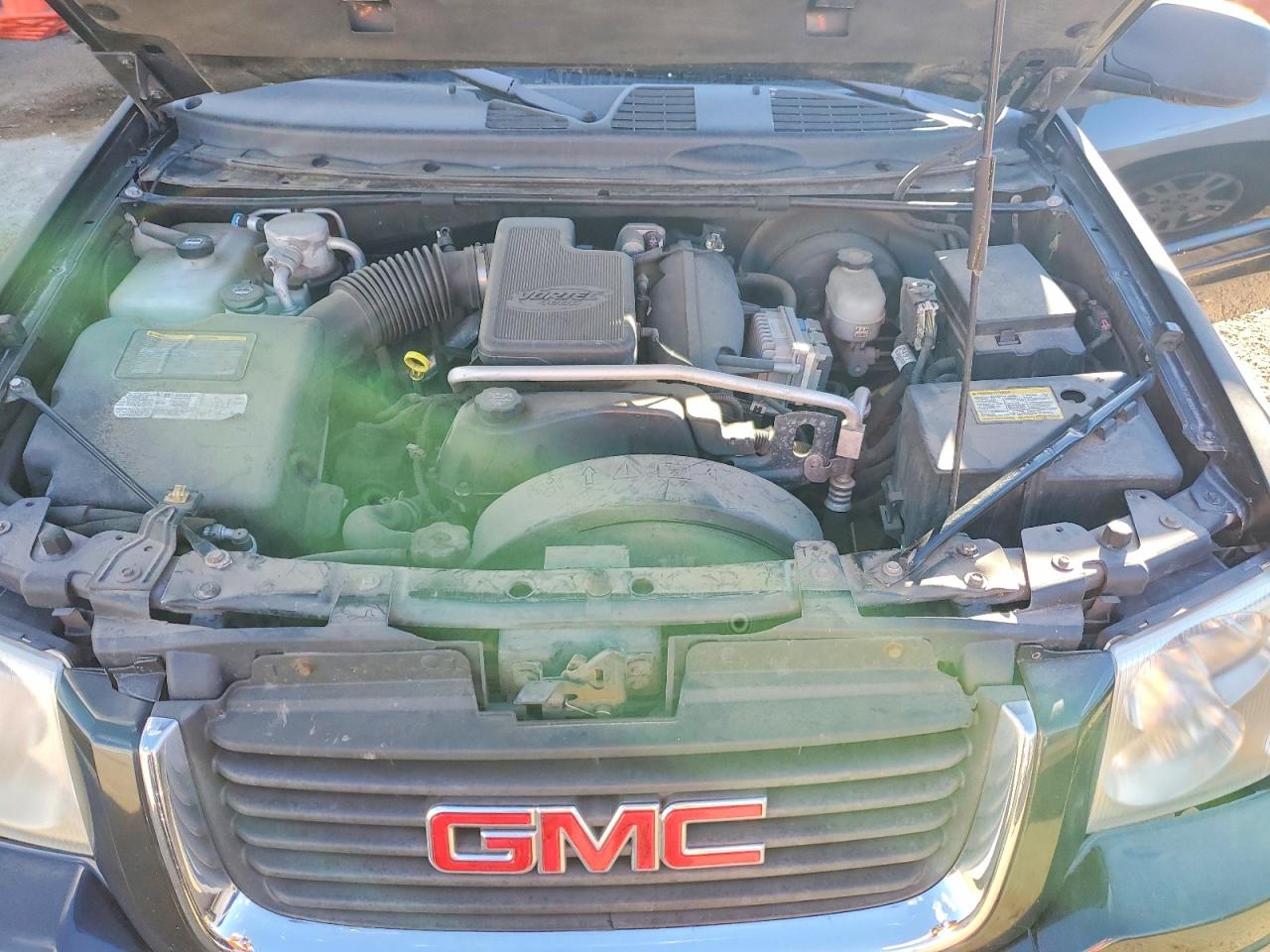 2004 GMC ENVOY XL photo 12