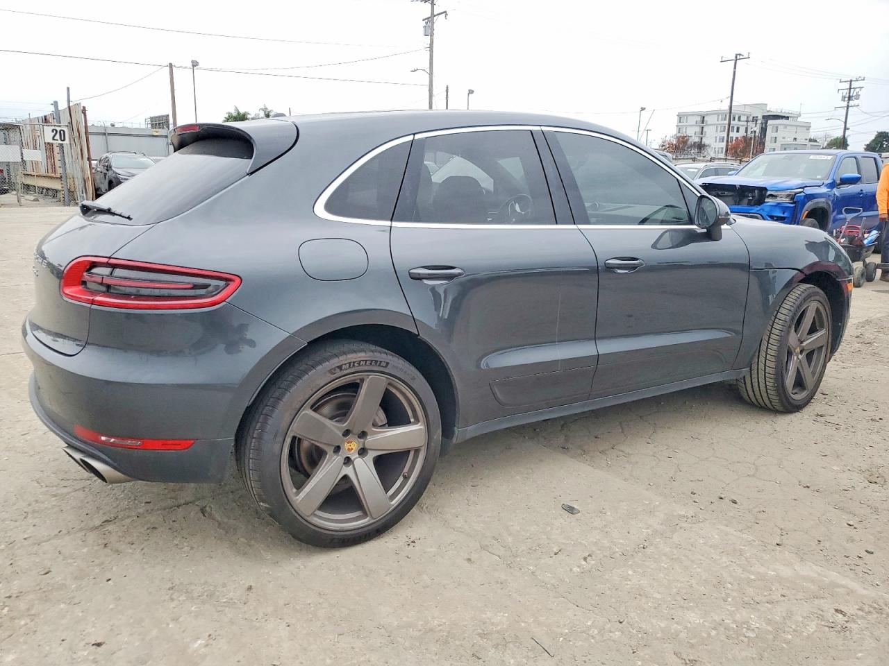 2017 PORSCHE MACAN S photo 3