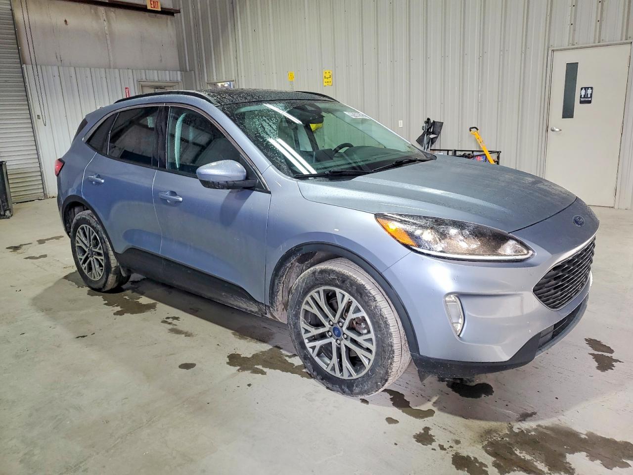 2022 FORD ESCAPE SEL photo 4