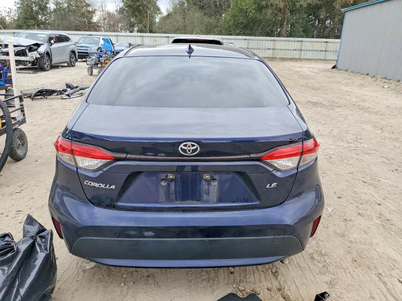 2022 TOYOTA COROLLA LE photo 6