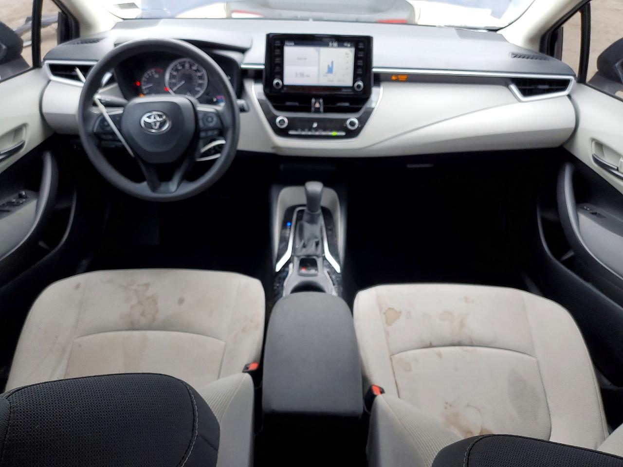 2022 TOYOTA COROLLA LE photo 8