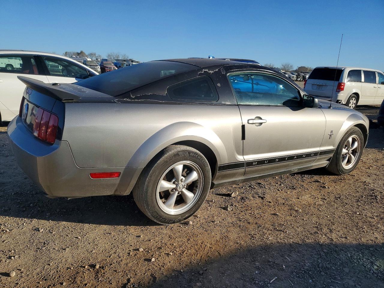 2008 FORD MUSTANG photo 3