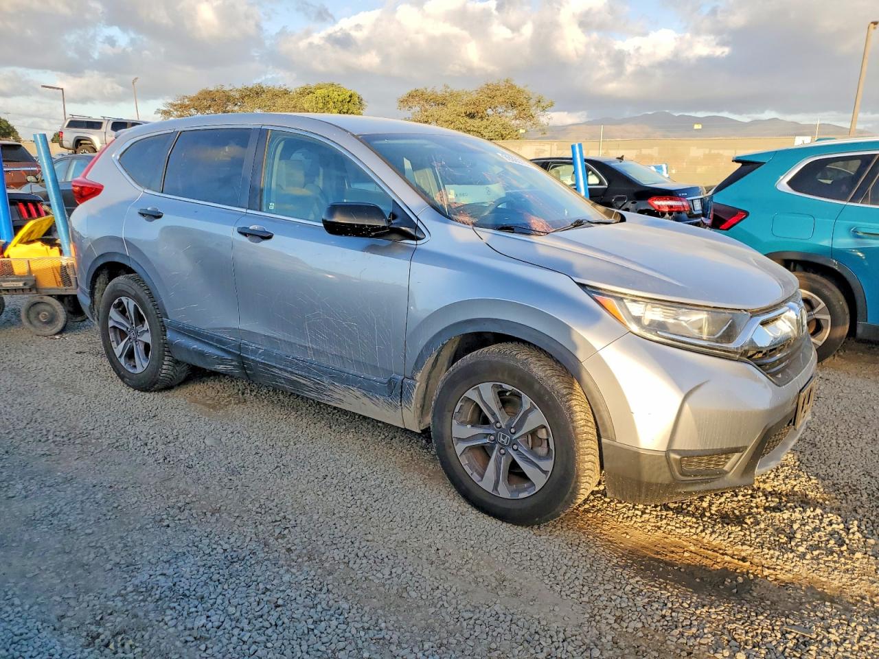 2018 HONDA CR-V LX photo 4