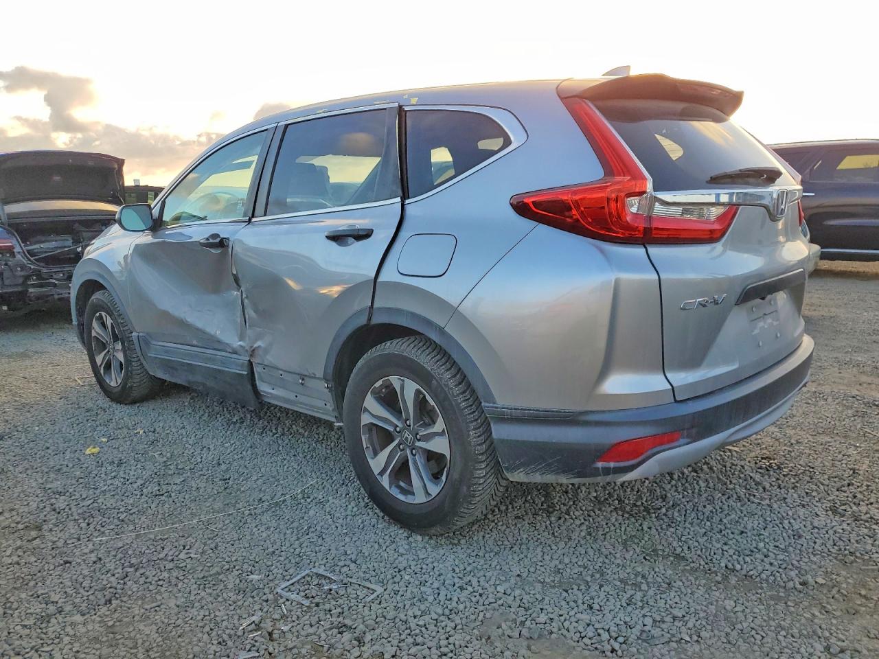 2018 HONDA CR-V LX photo 2