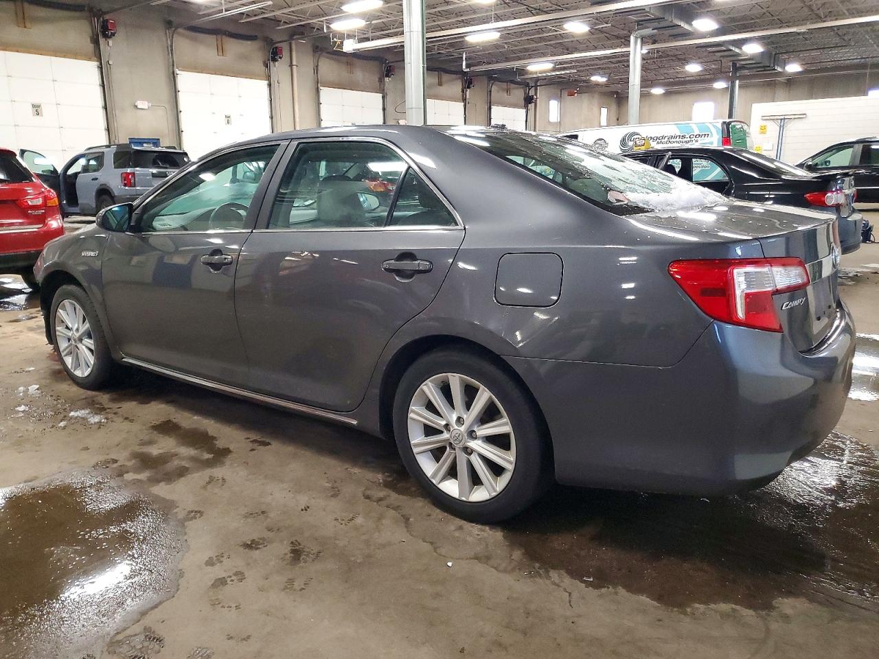 2012 TOYOTA CAMRY HYBRID photo 2