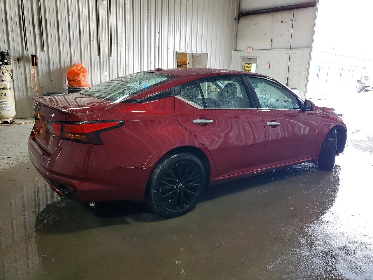 2025 NISSAN ALTIMA SV photo 3
