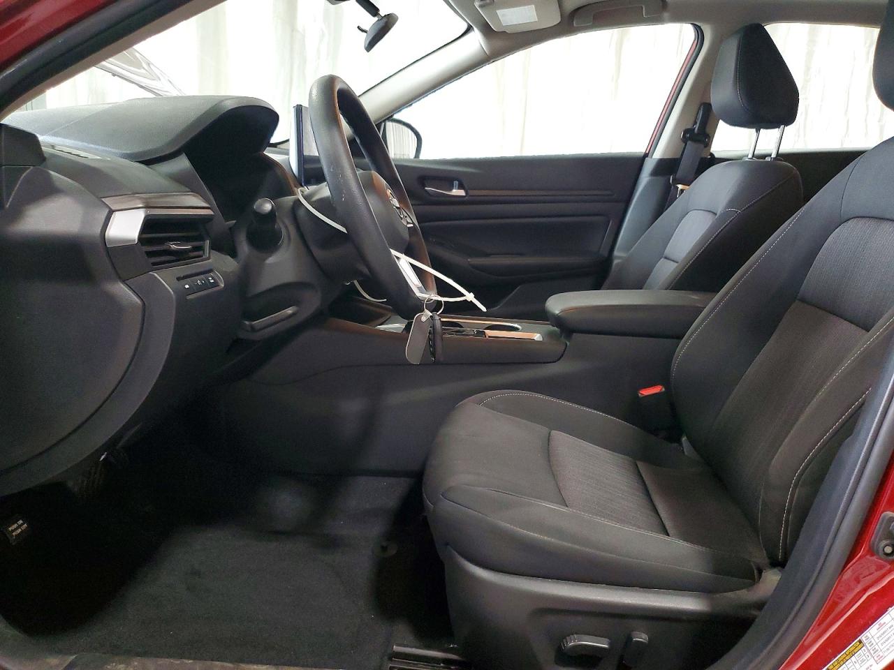2025 NISSAN ALTIMA SV photo 7