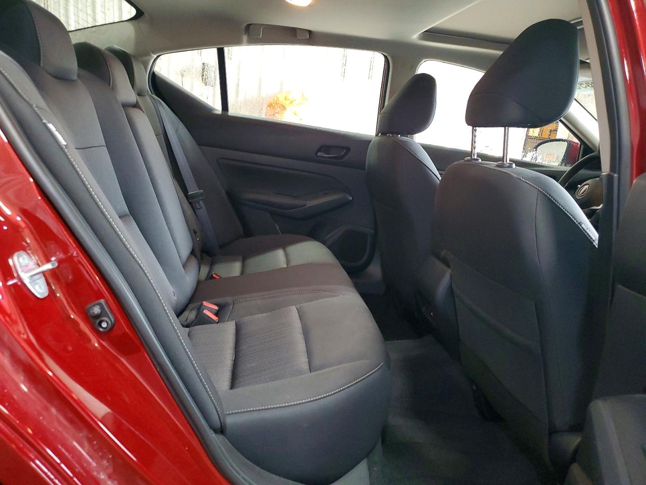 2025 NISSAN ALTIMA SV photo 10