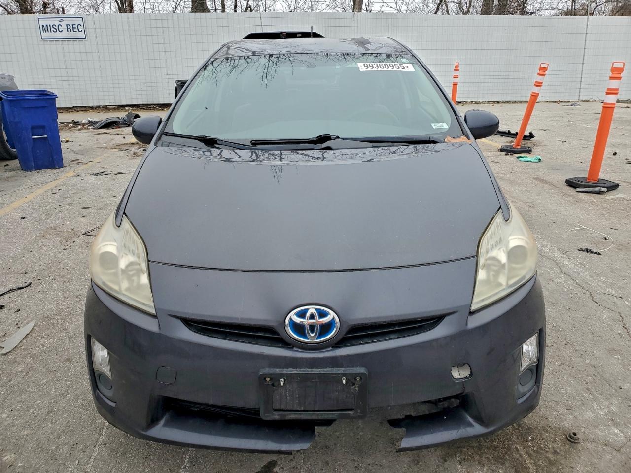 2010 TOYOTA PRIUS photo 5