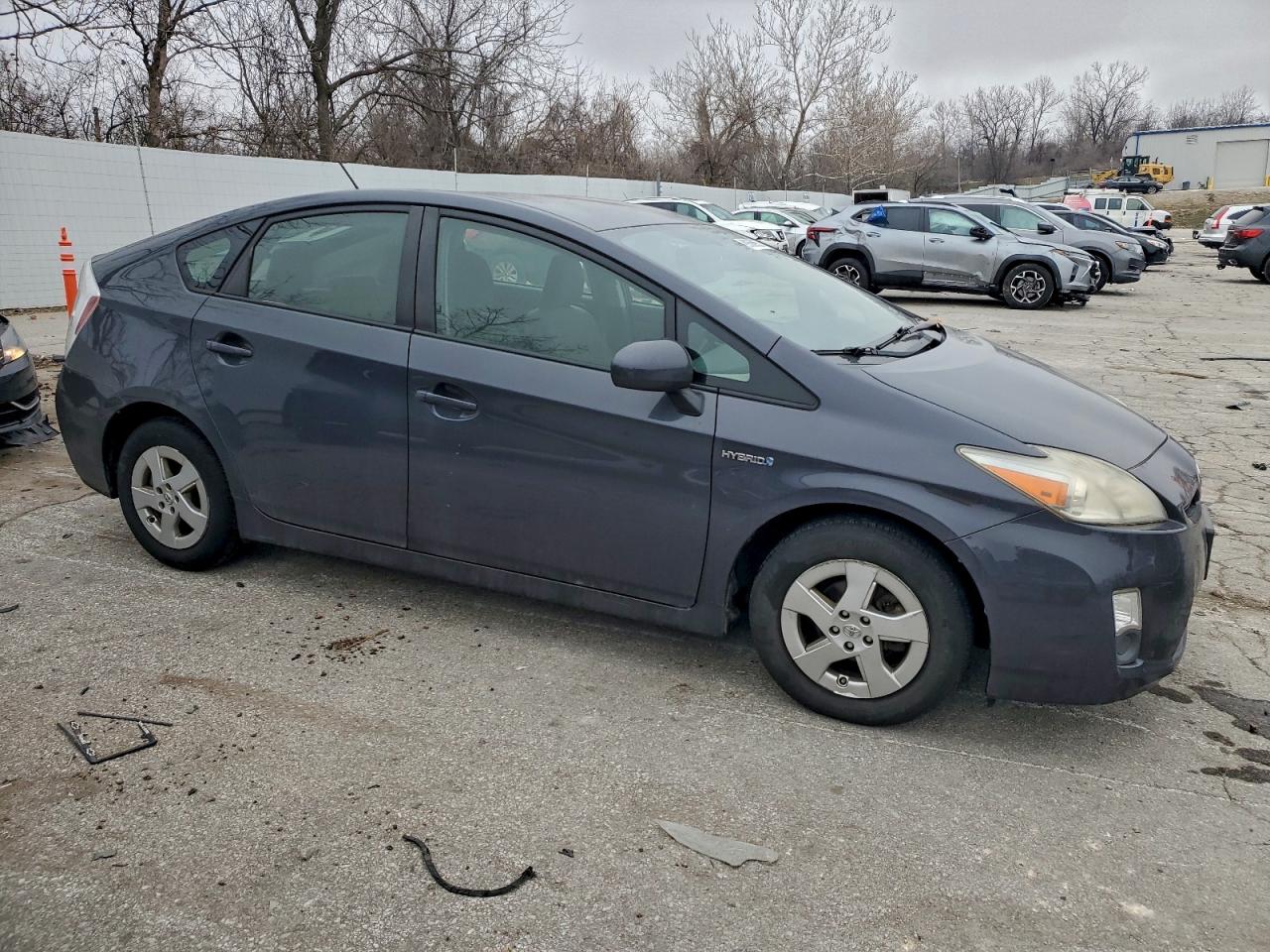2010 TOYOTA PRIUS photo 4
