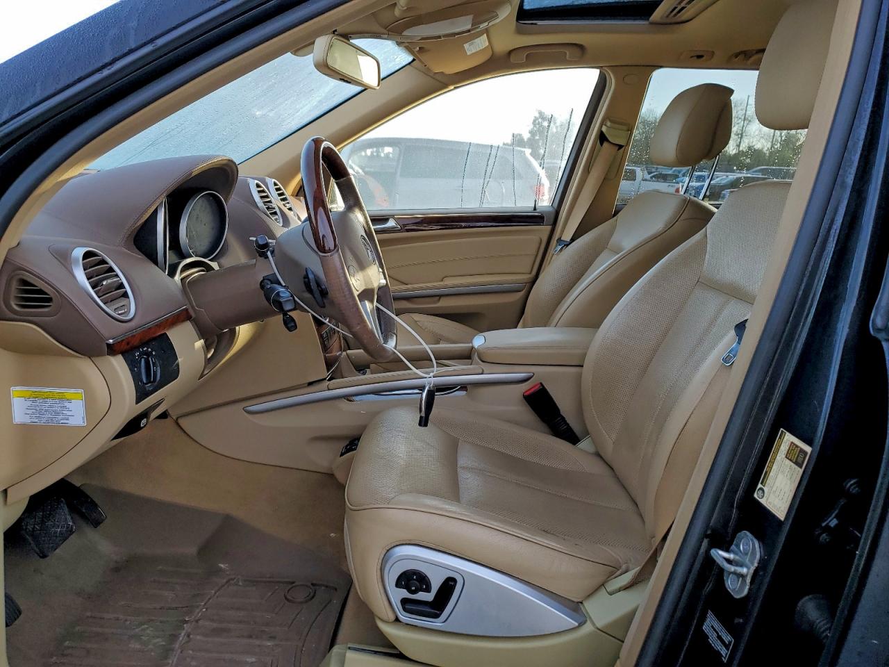 2012 MERCEDES-BENZ GL 550 4MATIC photo 13