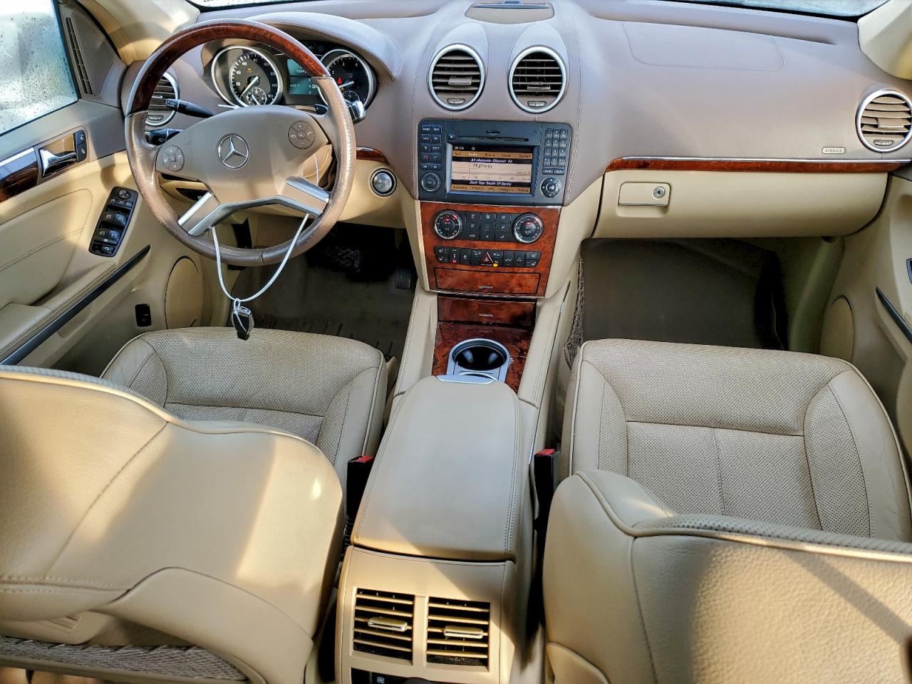 2012 MERCEDES-BENZ GL 550 4MATIC photo 15