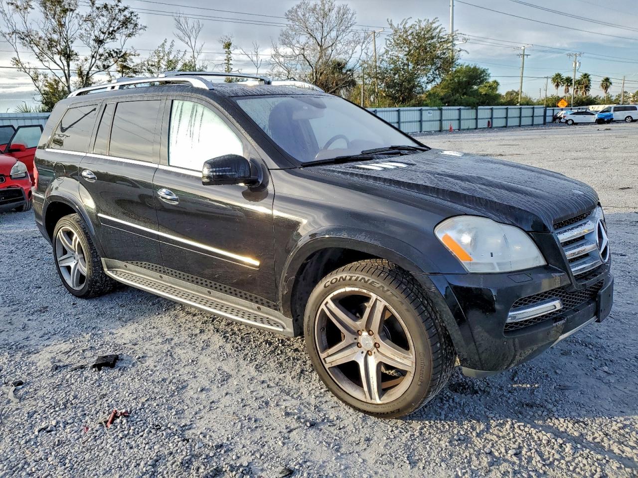 2012 MERCEDES-BENZ GL 550 4MATIC photo 7