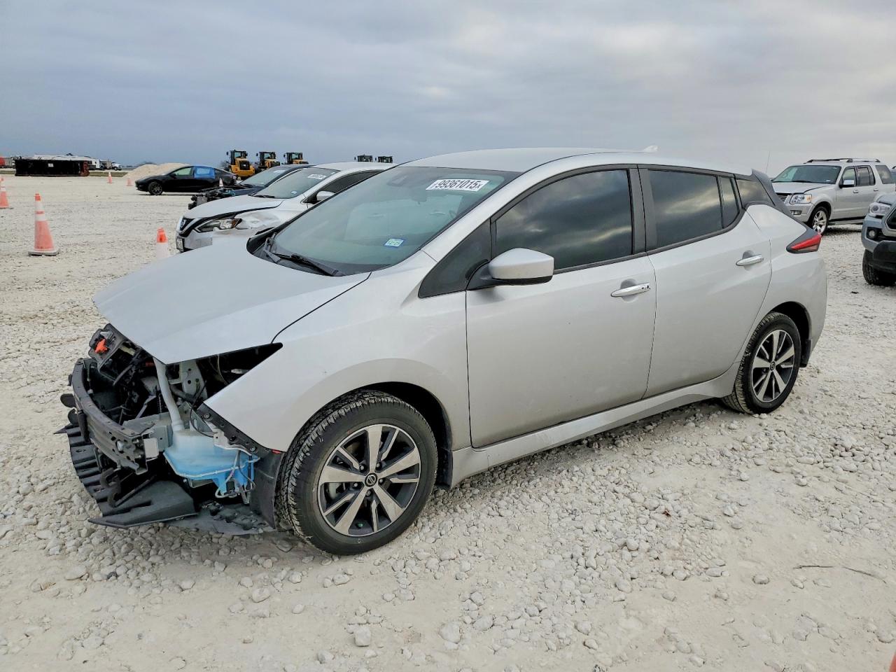 2022 NISSAN LEAF
