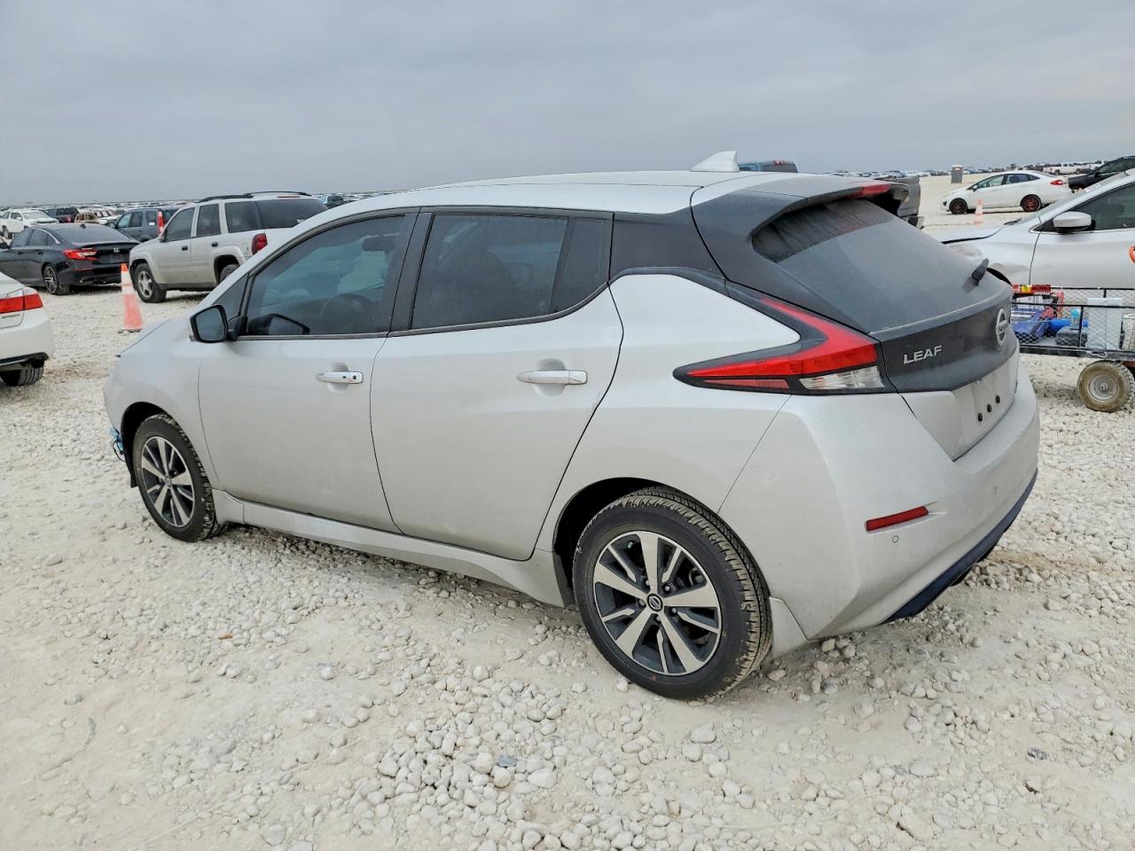 2022 NISSAN LEAF S PLUS photo 2