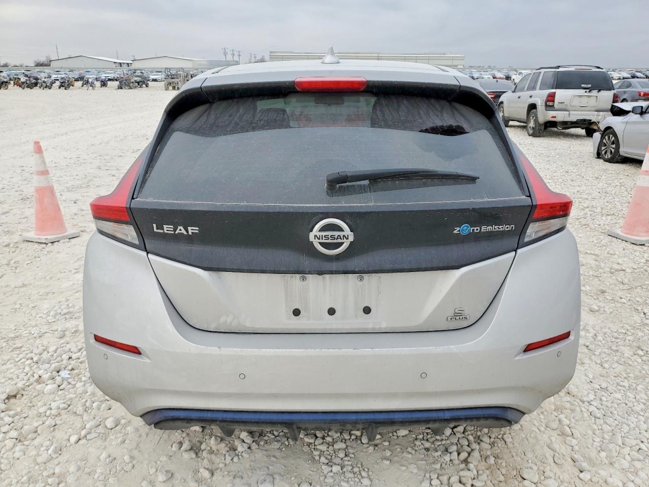 2022 NISSAN LEAF S PLUS photo 6