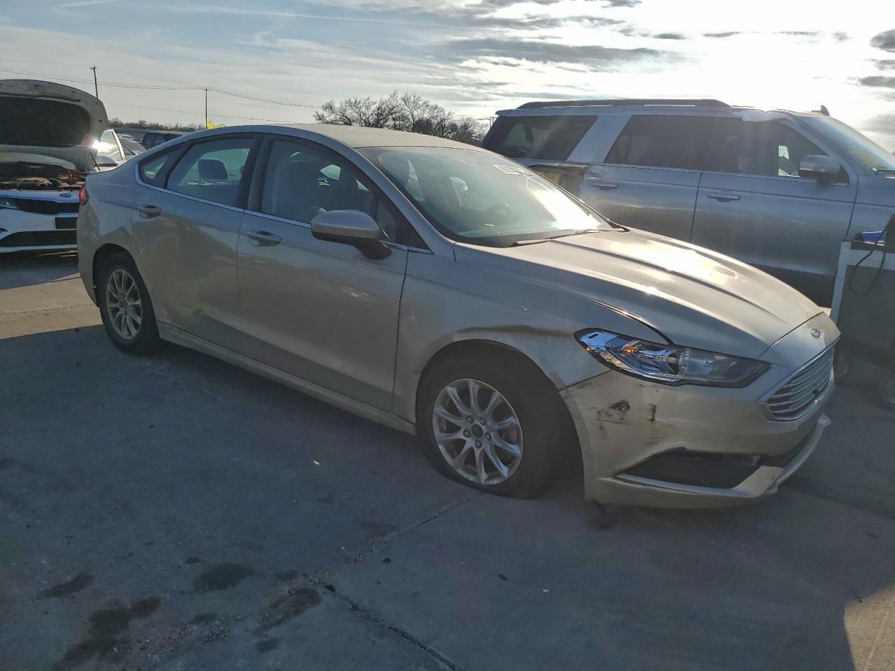 2017 FORD FUSION S photo 4