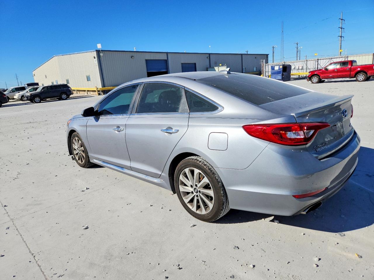 2015 HYUNDAI SONATA SPORT photo 2