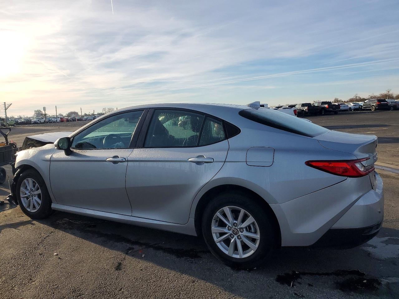 2025 TOYOTA CAMRY XSE photo 2