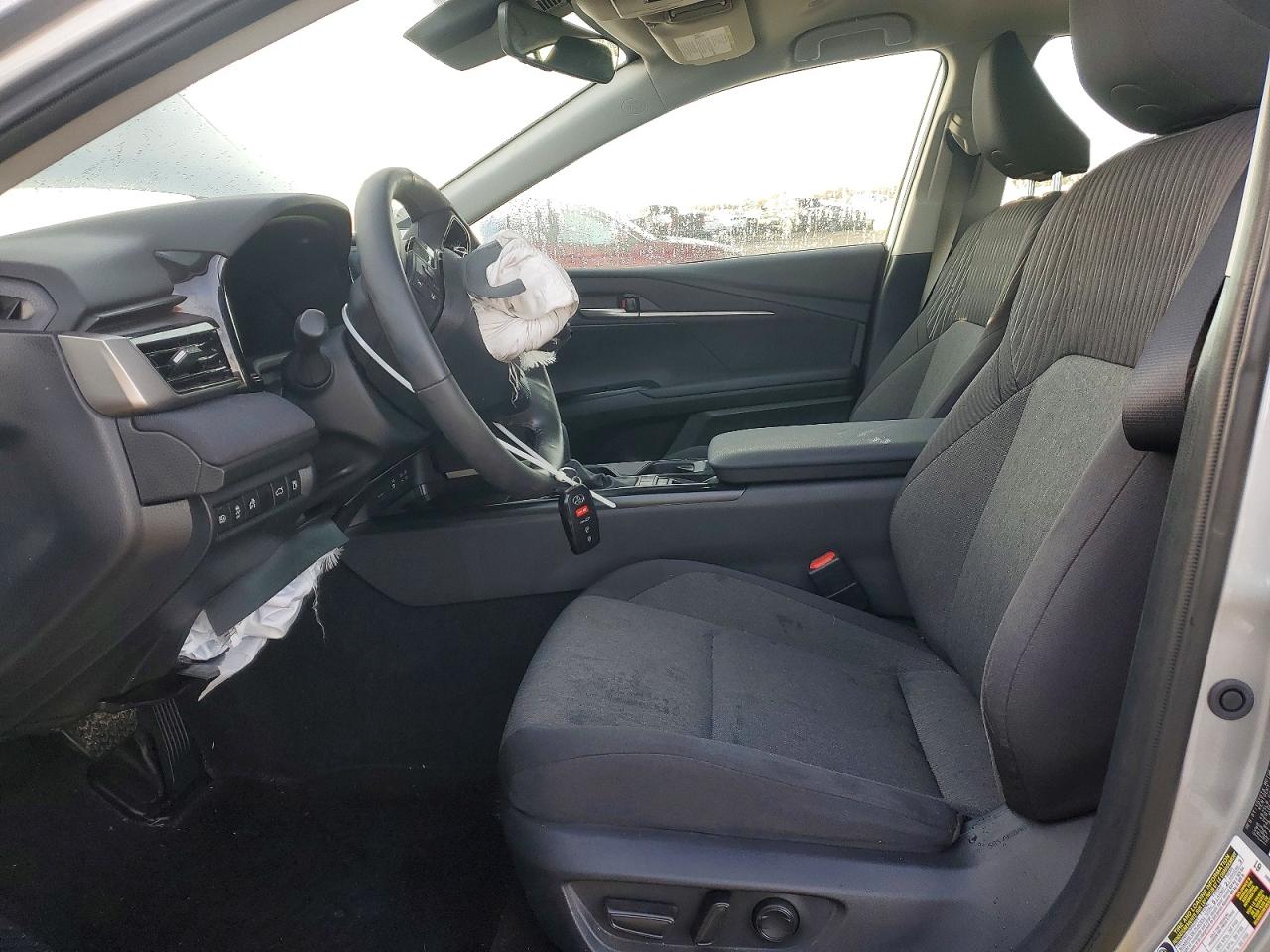 2025 TOYOTA CAMRY XSE photo 7