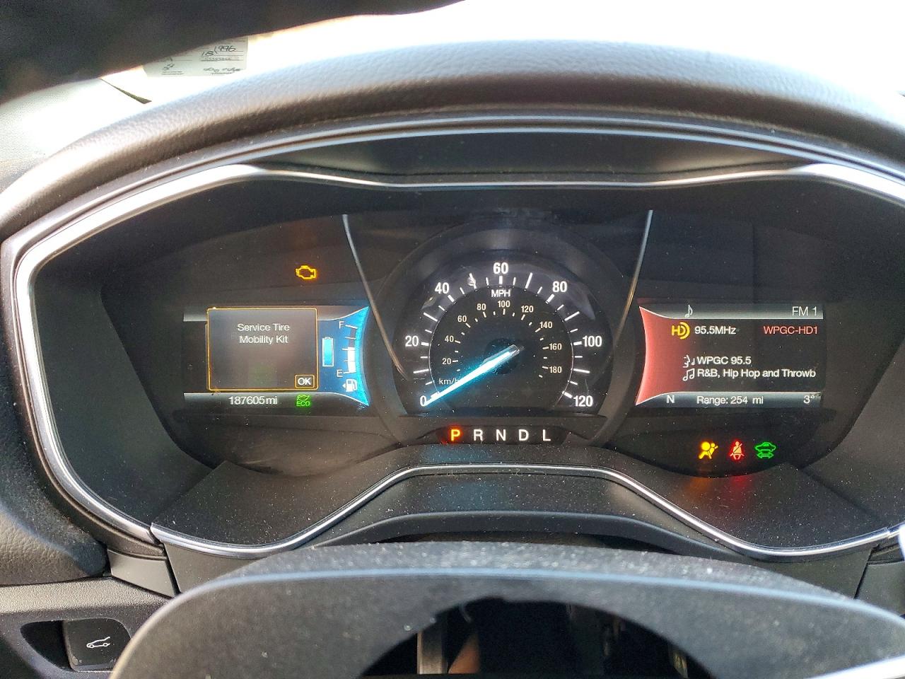 2018 FORD FUSION TITANIUM/PLATINUM HEV photo 9