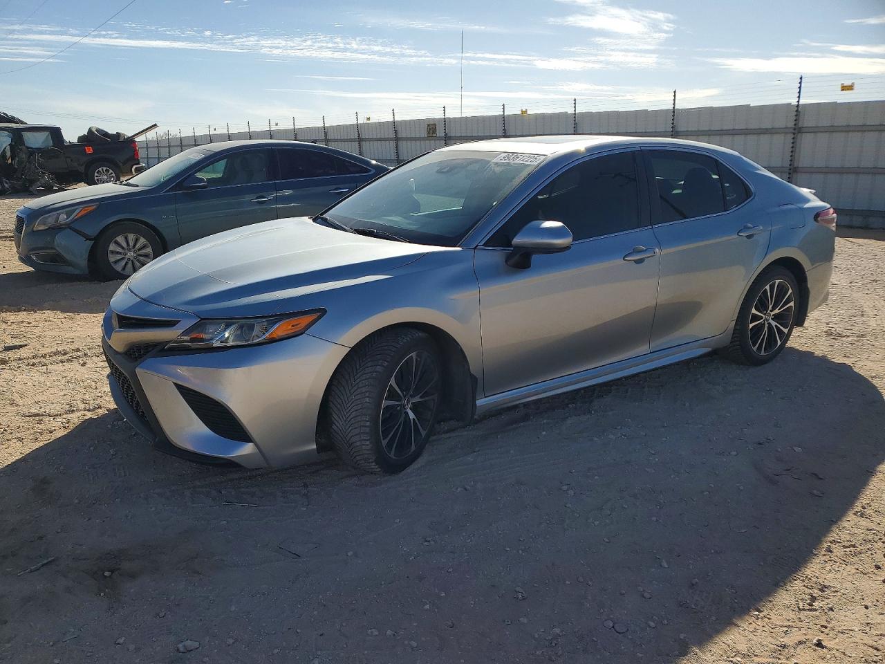 2018 TOYOTA CAMRY