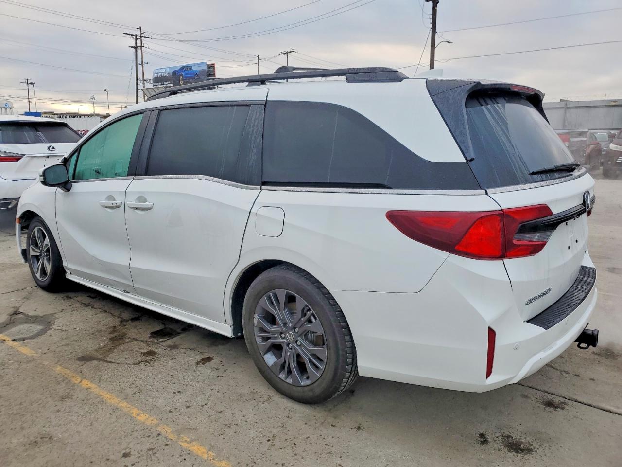 2025 HONDA ODYSSEY TOURING photo 2