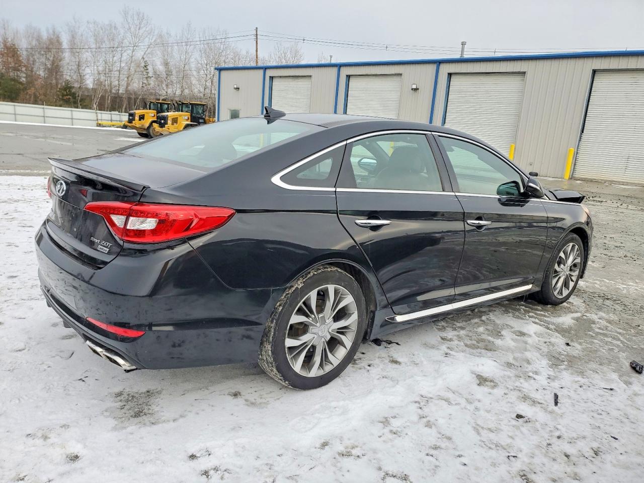 2015 HYUNDAI SONATA SPORT photo 3