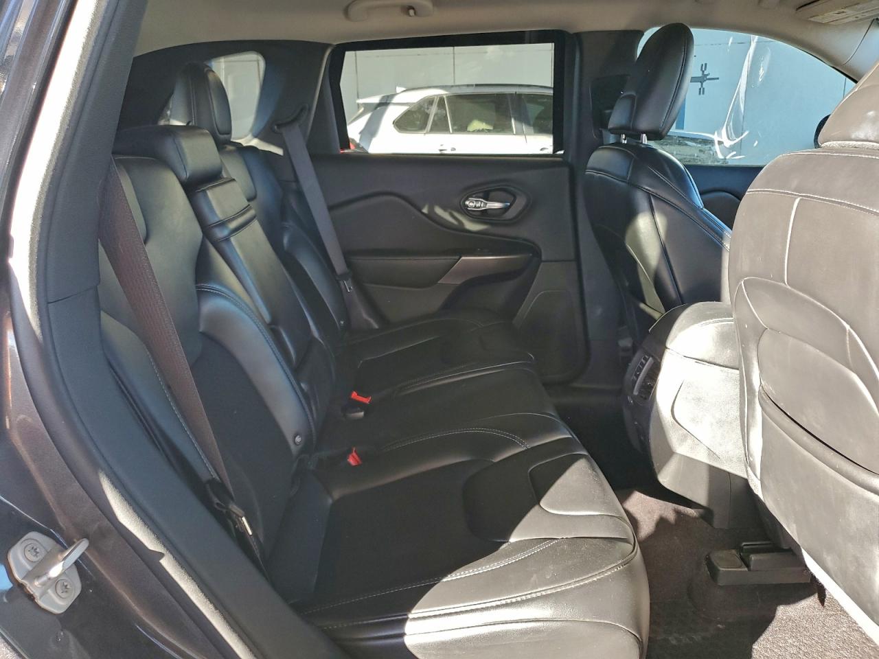 2019 JEEP CHEROKEE LATITUDE PLUS photo 10