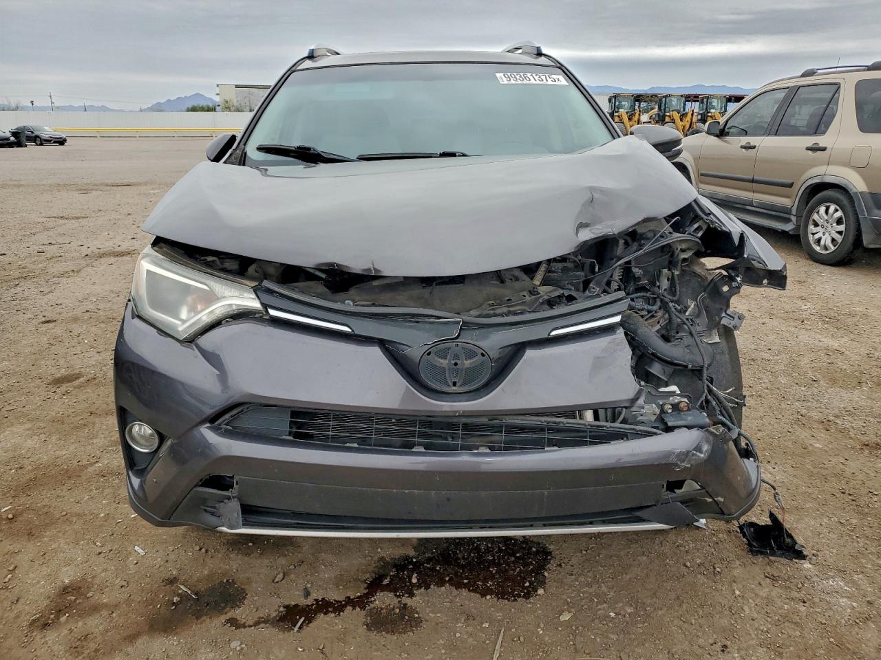 2016 TOYOTA RAV4 XLE photo 5