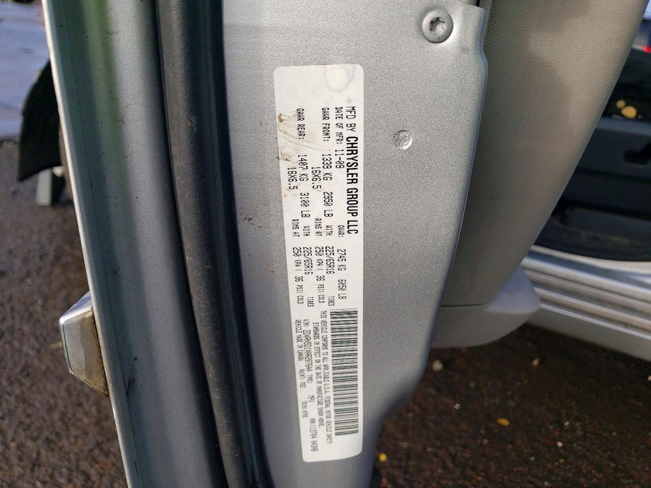 2010 DODGE GRAND CARAVAN SXT photo 12