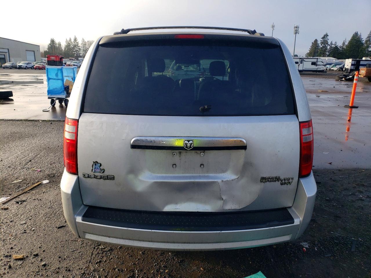 2010 DODGE GRAND CARAVAN SXT photo 6